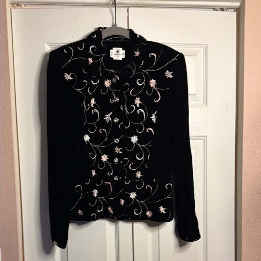 Vintage Emanuel Ungaro Black Velvet Embroidered Jacket Size 10 - Picture 2 of 8